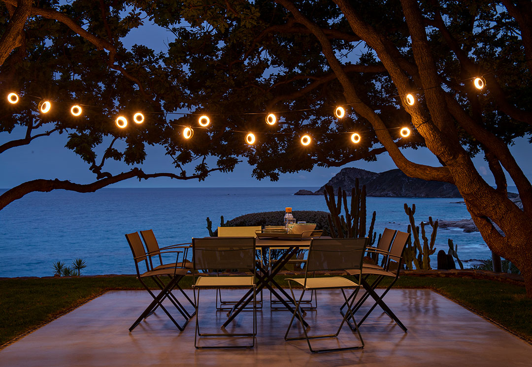 Outdoor Lounging vs Outdoor Dining